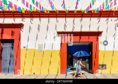 Calle 5 de Mayo im historischen Stadtzentrum von Oaxaca, Oaxaca, Mexiko Stockfoto