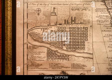 Chile, Museo de Cochagua in Santa Cruz. Alte Karte von Santiago. Stockfoto