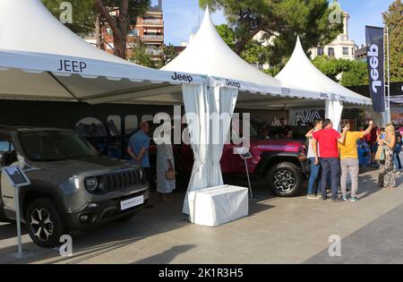 Jeep Messestand auf der Madrider Elektrofahrzeug-Messe September 2022 Plaza de Colon Madrid Spanien Stockfoto