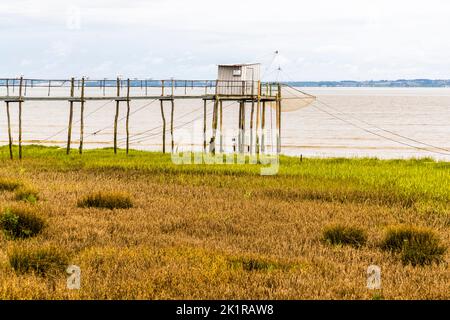 Le Carrelet werden die Fischerhütten auf Stelzen an der Mündung der Gironde genannt. Goulée, Lesparre-Médoc, Frankreich Stockfoto