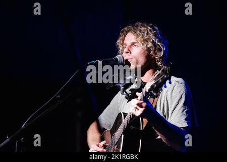 Kopenhagen, Dänemark. 19. September 2022. Die australische Sängerin, Songwriterin und Musikerin Kim Churchill spielt ein Live-Konzert im VEGA in Kopenhagen. (Foto: Gonzales Photo/Alamy Live News Stockfoto