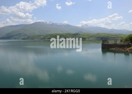 Blick auf den See Debar in Nord-Mazedonien Stockfoto
