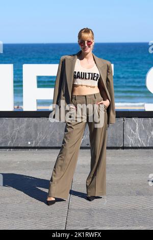 Donostia / San Sebastian. Spanien. 20220920, Natalia de Molina besuchte 'Easy (Facil)' Photocall während des 70. San Sebastian International Film Festival im Kursaal Palast am 20. September 2022 in Donostia / San Sebastian, Spanien Stockfoto