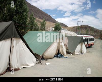 Zeltlager am Pagong Tso oder Pangong See in Ladakh Indien Asien Stockfoto