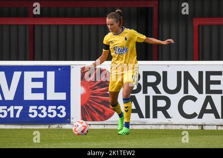 Dagenham, Großbritannien. 18. September 2022. Dagenham, England, September 18. 2022: Rikke Sevecke (4 Everton) in Aktion während des Barclays FA Super Leage-Spiels für Frauen zwischen West Ham United und Everton an der Victoria Road in Dagenham, England. (Dylan Clinton/SPP) Quelle: SPP Sport Press Photo. /Alamy Live News Stockfoto