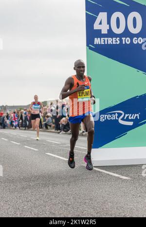 Jacob Kiplimo, ugandische Langstreckenläuferin, die den Great North Run Halbmarathon 2022 gewonnen hat. Stockfoto