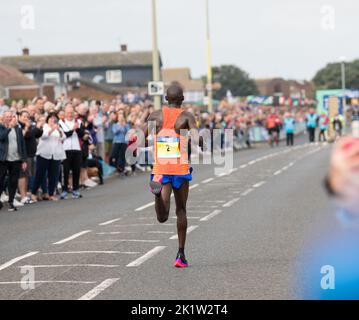 Jacob Kiplimo, ugandische Langstreckenläuferin, die den Great North Run Halbmarathon 2022 gewonnen hat. Stockfoto