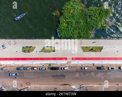 Luftaufnahme der Küste der Stadt Santarèm im Bundesstaat Parà in Brasilien. Schöne Stadt am Ufer des Rio Amazonas Stockfoto