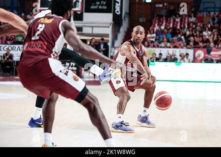 Venedig, Italien. 20. September 2022. Jayson Granger (Umana Reyer Venezia) während Umana Reyer Venezia gegen Anadolu Efes, Basketball-Testspiel in Venedig, Italien, September 20 2022 Quelle: Independent Photo Agency/Alamy Live News Stockfoto