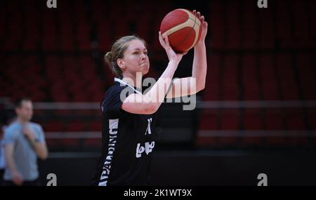 Sydney, Australien, 21. September 2022. Die belgische Emma Meesseman, die am Mittwoch, 21. September 2022, während einer Trainingseinheit der belgischen Katzen vor ihrem ersten Spiel in Sydney, Australien, abgebildet wurde. Die belgische Basketballmannschaft der Damen spielt vom 22.. September bis zum 1. Oktober 19. in Sydney bei der Ausgabe der FIBA Women's Basketball World Cup 2022 Australia. BELGA FOTO VIRGINIE LEFOUR Stockfoto