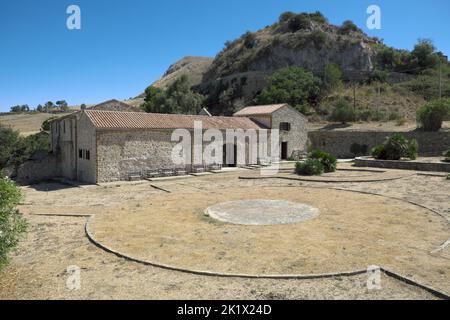 arabisches Thermalbad von Cefalà Diana auf Sizilien (außen) Stockfoto