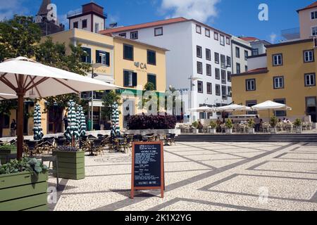 Platz mit Rua da Sabao auf der westlichen Seite im Zentrum von Funchal Madeira Stockfoto