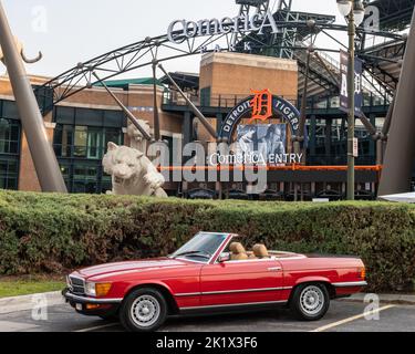 DETROIT, MI/USA - 17. SEPTEMBER 2022: Ein Mercedes 280 SL Auto im Detroit Concours 'd Elegance. Stockfoto