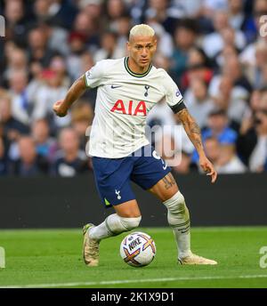 17 Sep 2022 - Tottenham Hotspur gegen Leicester City - Premier League - Tottenham Hotspur Stadium Tottenham Hotspur's Richarlison während des Spiels gegen Leicester City. Bildquelle : Mark Pain / Alamy Live News Stockfoto