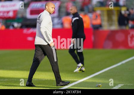 BRÜSSEL, BELGIEN - 8. JUNI: Assistenztrainer Thierry Henry aus Belgien vor der UEFA Nations League Ein Spiel der Gruppe 4 zwischen Belgien und Polen im Stade ROI Baudouin am 8. Juni 2022 in Brüssel, Belgien (Foto: Joris Verwijst/Orange Picles) Stockfoto