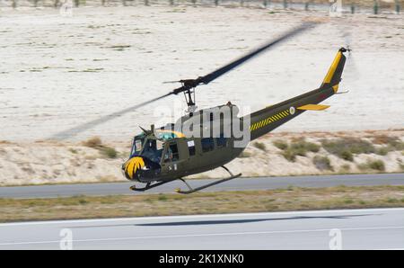Bell UH-1 Iroquois, Spitzname Militärhubschrauber Huey auf der SHG AIRSHOW 2022 Sivrihisar, Eskisehir Turkiye Stockfoto