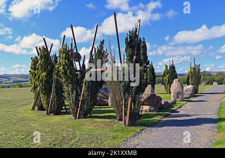 „Cosmic Collisions“, Außenkunstwerk von Charles Jencks. Crawick Multiverse, Sanquhar, Dumfries und Galloway, Schottland, Vereinigtes Königreich, Europa. Stockfoto