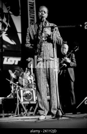 Ornette Coleman auf der Bühne beim Warsaw Jazz Festival 1984 Stockfoto