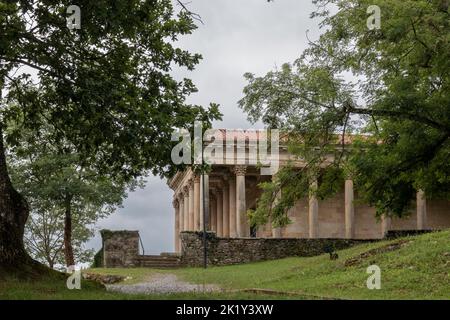 hermitage, die dem parthenon in der Stadt las fraguas in nordspanien ähnelt Stockfoto