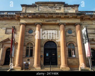 National Justice Museum auf dem hohen Bürgersteig in Nottingham Nottinghamshire England Stockfoto