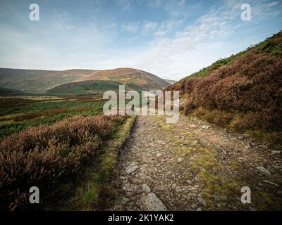 Forest of Bowland UK, Wetter Nachrichten. Mittwoch, 21.. September 2022. Ein schöner Start in den Tag in der Gegend von außergewöhnlicher natürlicher Schönheit, dem Forest of Bowland. Die Gegend ist beliebt für Wanderer, Radfahrer und diejenigen, die an dem lokalen Spiel auf den Mooren gefunden interessiert sind. Copyright Credit: gary telford/Alamy Live News Stockfoto