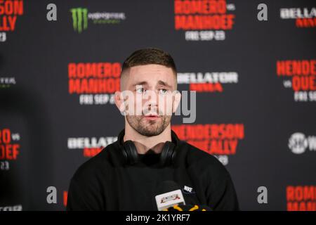 Dublin, Irland. 21. September 2022. BELLATOR Lightweight, Darragh Kelly spricht vor dem Wiegen mit den Medien Credit: DC PIX Credit: Dan Cooke/Alamy Live News Stockfoto