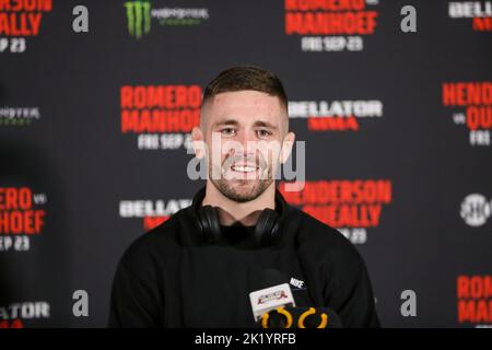 Dublin, Irland. 21. September 2022. BELLATOR Lightweight, Darragh Kelly spricht vor dem Wiegen mit den Medien Credit: DC PIX Credit: Dan Cooke/Alamy Live News Stockfoto