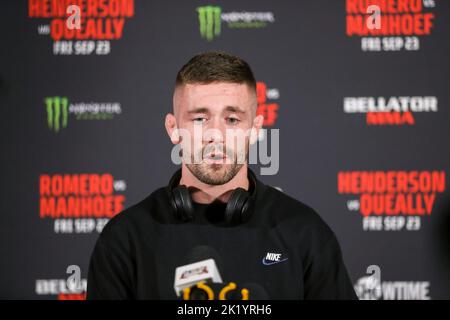 Dublin, Irland. 21. September 2022. BELLATOR Lightweight, Darragh Kelly spricht vor dem Wiegen mit den Medien Credit: DC PIX Credit: Dan Cooke/Alamy Live News Stockfoto