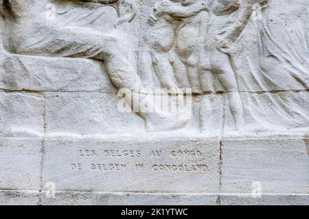 Spuren der belgischen Kolonialvergangenheit im öffentlichen Bereich wie im cinquantenaire Park - Denkmal der belgischen Pioniere im kongo Stockfoto