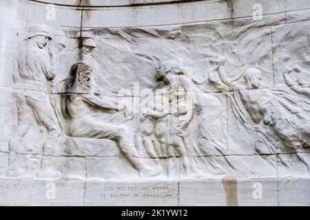 Spuren der belgischen Kolonialvergangenheit im öffentlichen Bereich wie im cinquantenaire Park - Denkmal der belgischen Pioniere im kongo Stockfoto