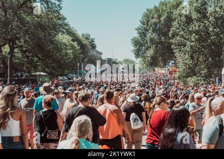 St. Paul, Minnesota - 3. September 2022: Menschenmassen auf der Minnesota State Fair Stockfoto