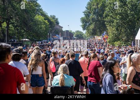 St. Paul, Minnesota - 3. September 2022: Menschenmassen auf der Minnesota State Fair Stockfoto