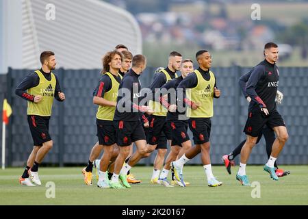 Tubize, Belgien, 21/09/2022, Belgiens Spieler während einer Trainingseinheit der belgischen Fußballnationalmannschaft, der Roten Teufel, am Mittwoch, den 21. September 2022 in Tubize, während der Vorbereitungen für die bevorstehenden Spiele der UEFA Nations League. BELGA FOTO BRUNO FAHY Stockfoto