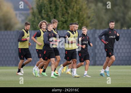 Tubize, Belgien, 21/09/2022, Belgiens Spieler während einer Trainingseinheit der belgischen Fußballnationalmannschaft, der Roten Teufel, am Mittwoch, den 21. September 2022 in Tubize, während der Vorbereitungen für die bevorstehenden Spiele der UEFA Nations League. BELGA FOTO BRUNO FAHY Stockfoto