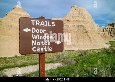 Eine Beschreibungstafel für den Trail des Badlands NP, South Dakota Stockfoto