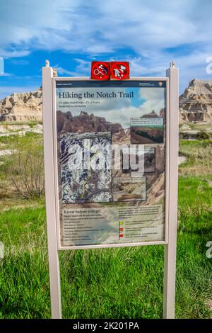 Eine Beschreibungstafel für den Trail des Badlands NP South Dakota Stockfoto