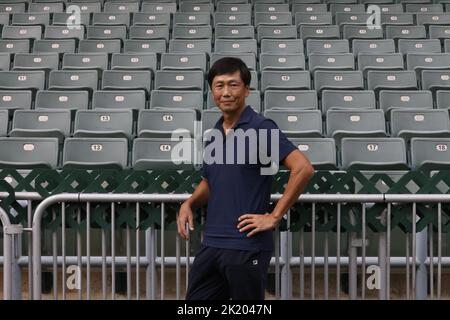 Porträt des Sportkommissars Yeung Tak-keung im HK-Stadion in so Kon Po. 16SEP22 SCMP/Jonathan Wong Stockfoto