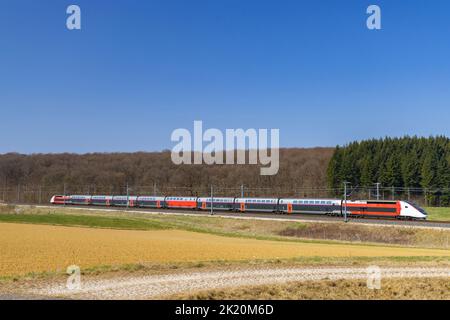 Schnellster TGV-Zug in Nordfrankreich Stockfoto