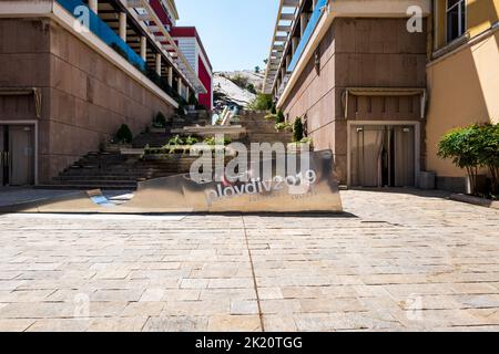 Plowdiw, Bulgarien - Juli 2022: Plowdiw-Denkmal für die europäische Kulturhauptstadt 2019, im Stadtzentrum von Plowdiw, Bulgarien. Stockfoto