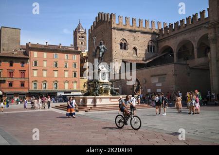 Neptunbrunnen bei Giambologna auf der Piazza del Nettuno in Bologna Italien Stockfoto