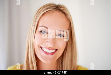 Ihre Schönheit war unvergleichlich. Eine schöne junge Frau. Stockfoto