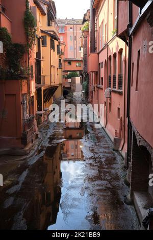 Canal Bologna Italien Stockfoto