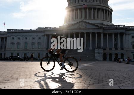 Washington, USA. 21. September 2022. Eine allgemeine Ansicht des US-Kapitolgebäudes in Washington, DC, am Mittwoch, den 21. September, 2022. (Graeme Sloan/Sipa USA) Quelle: SIPA USA/Alamy Live News Stockfoto