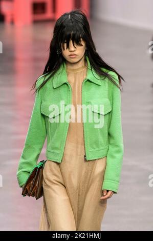 FENDI SS23 Runway während der Mailänder Modewoche am 2022. September - Mailand, Italien. 21/09/2022 Stockfoto