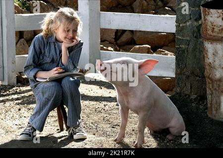 DAKOTA FANNING, WILBUR DAS SCHWEIN, CHARLOTTE'S WEB, 2006 Stockfoto