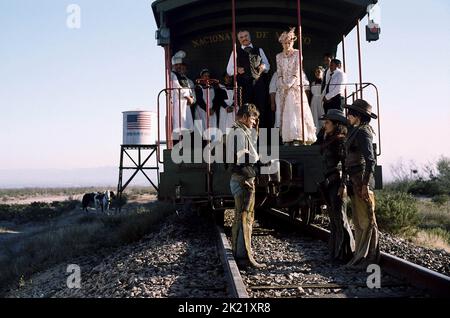 STEVE ZAHN, Salma Hayek und PENELOPE CRUZ, BANDIDAS, 2006 Stockfoto