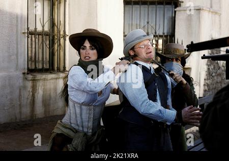 PENELOPE CRUZ, STEVE ZAHN, Salma Hayek, BANDIDAS, 2006 Stockfoto