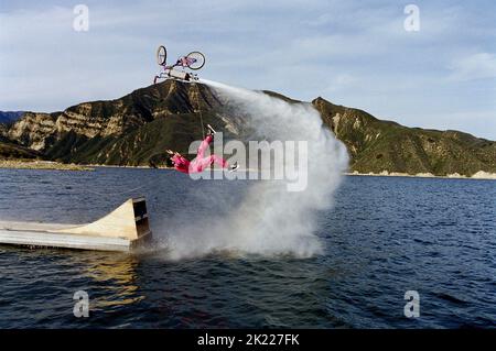 JET ANTRIEB FAHRRAD STUNT, JACKASS NUMMER ZWEI, 2006 Stockfoto