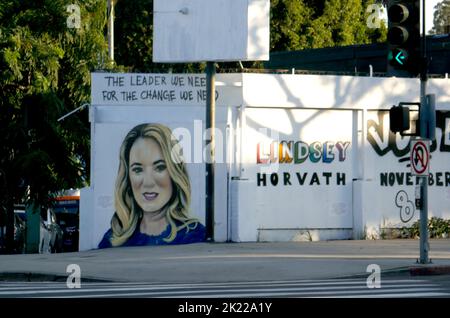 West Hollywood, California, USA 15.. September 2022 Ein allgemeiner Blick auf die Atmosphäre von Lindsey Horvath Mural am Santa Monica Blvd. Am 15. September 2022 in West Hollywood, Kalifornien, USA. Foto von Barry King/Alamy Stockfoto Stockfoto