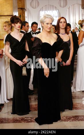 HATHAWAY, STREEP, STUMPF, DER TEUFEL TRÄGT PRADA, 2006 Stockfoto